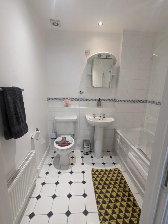 Allesley Stylish Modern Apartment, Free Secure Parking מראה חיצוני תמונה
